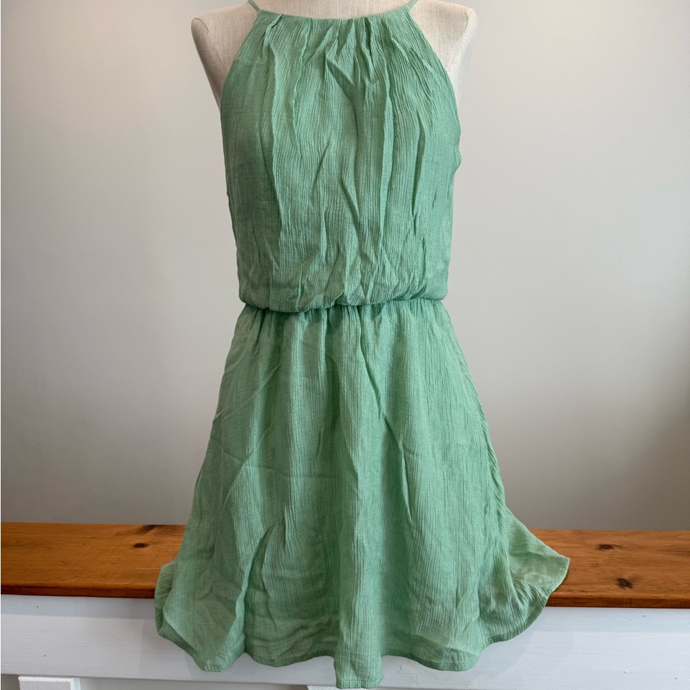 Green Sleeveless Dress
